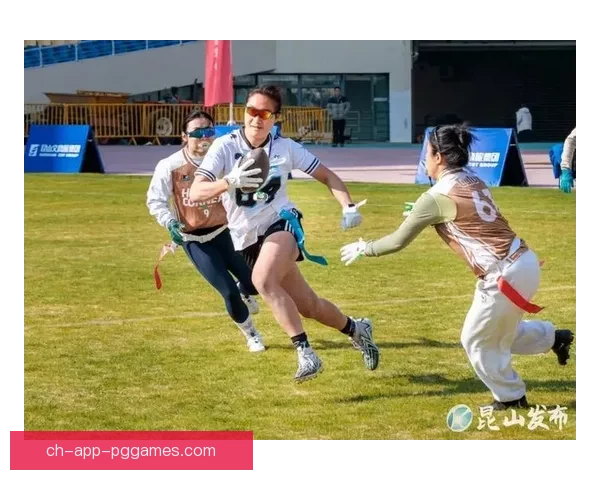 橄榄球热潮再度来袭：精彩赛事回放盛宴